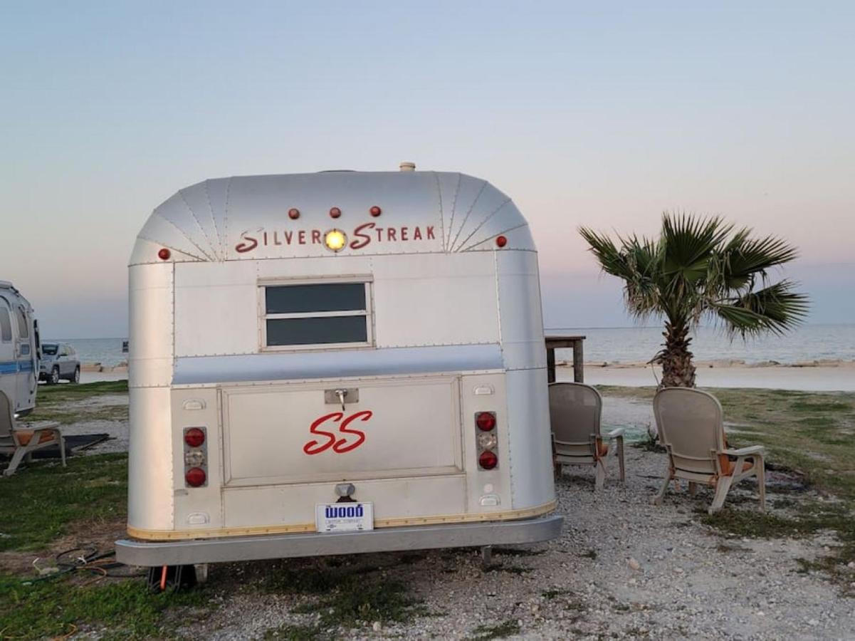 Maggie At The Beach - 1973 Vintage Rv Port Lavaca Εξωτερικό φωτογραφία