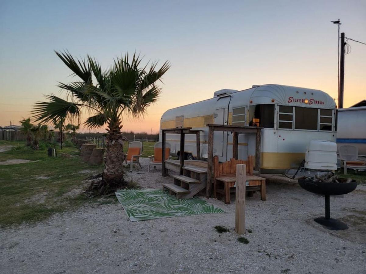 Maggie At The Beach - 1973 Vintage Rv Port Lavaca Εξωτερικό φωτογραφία